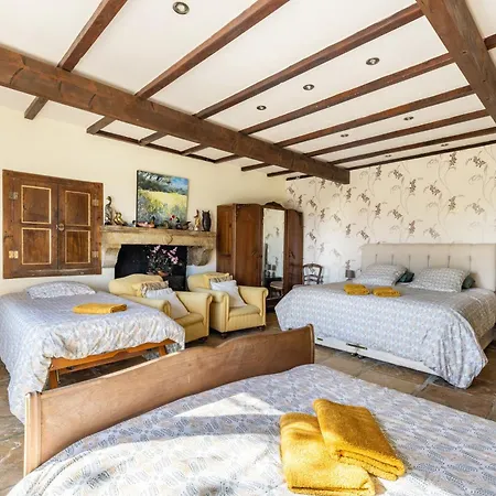 Bourdeverre D'hotes Bed & Breakfast