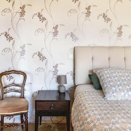 Bourdeverre D'hotes Bed & Breakfast Sanxay